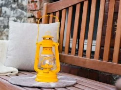 Feuerhand Baby Special 276 Signal Yellow Stormlamp -Kampeeruitrusting feuerhand stormlamp geel 2 ecommerce 5126