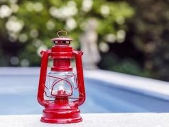 Feuerhand Baby Special 276 Ruby Red Stormlamp -Kampeeruitrusting feuerhand stormlamp robijn rood 4 ecommerce 150b